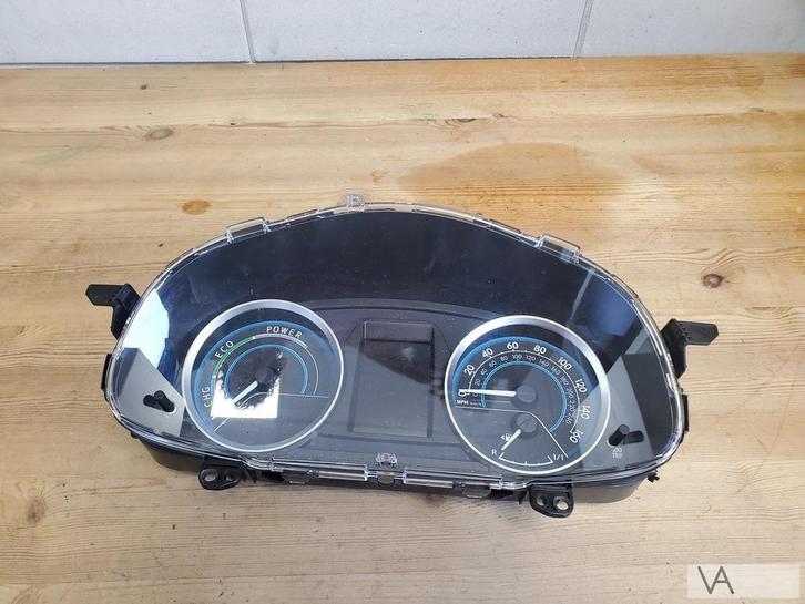 Toyota Auris 2012 -2018 tellerklok cockpit LET OP ENGELS €40, Auto-onderdelen, Dashboard en Schakelaars, Toyota, Gebruikt, Ophalen of Verzenden