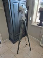 Theaterlamp oude houten legergroen statief zware filmlamp, Huis en Inrichting, Lampen | Vloerlampen, Ophalen, Zo goed als nieuw