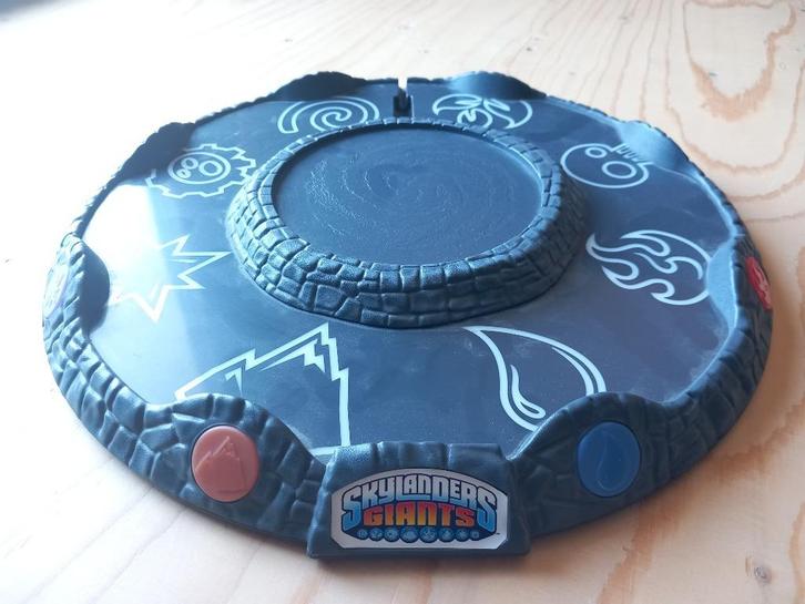 Skylanders giants platform portal, Spelcomputers en Games, Games | Nintendo Wii, Gebruikt, Platform, 2 spelers, Vanaf 7 jaar, Ophalen