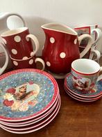herfst servies rood/witte stippen kan en bekers, Ophalen, Zo goed als nieuw, Overige stijlen, Kop(pen) en/of Schotel(s)