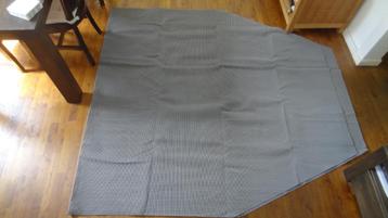 Campingmat, waterdoorlatend beschikbaar voor biedingen