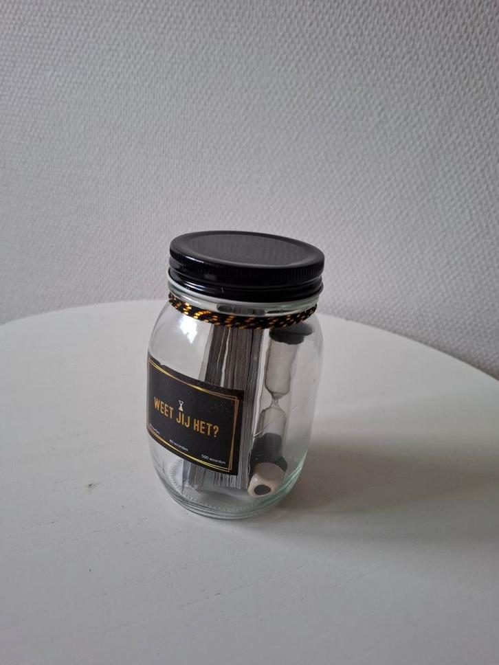 Spelpot 'Weet jij het?' met zandloper, Huis en Inrichting, Woonaccessoires | Overige, Ophalen of Verzenden