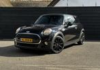 Mini Cooper 1.5 Business /2de Eig/NAV, Auto's, Mini, Voorwielaandrijving, Gebruikt, 4 stoelen, Zwart