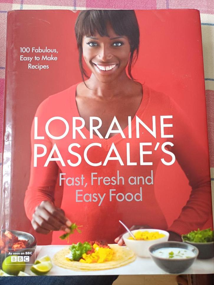 Lorraine Pascale. 2x Fast Fresh and Easy food/Home cooking, Boeken, Kookboeken, Gelezen, Ophalen