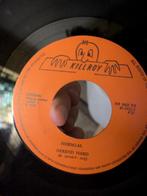 Normaal - Oerend Hard - 45rpm, Ophalen of Verzenden, Zo goed als nieuw, Nederlandstalig