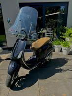 Vespa Primavera zwart, Fietsen en Brommers, Scooters | Vespa, Ophalen, Zo goed als nieuw, Overige modellen