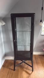 Ikea Fabrikör vitrinekast, Huis en Inrichting, Kasten | Vitrinekasten, Ophalen, Met deur(en), 50 tot 100 cm, Zo goed als nieuw