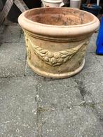 Oude terracotta grote bloempot bloembak, Tuin en Terras, Ophalen, Zo goed als nieuw, Rond, 40 cm of meer