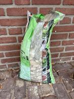 Quarzkies Grind - Bijna Volle Zak (rond 17kg), Ophalen, Zo goed als nieuw, Grind, Grijs