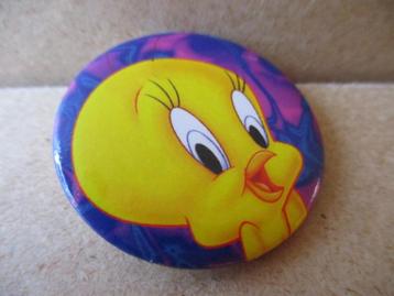 adv10507 tweety button beschikbaar voor biedingen