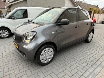 17000km!!!!!uniek en Automaat Smart ForFour 1.0  2016 Grijs beschikbaar voor biedingen