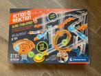 Action Reaction Glow Challenge Knikkerbaan Clementoni, Ophalen, Zo goed als nieuw
