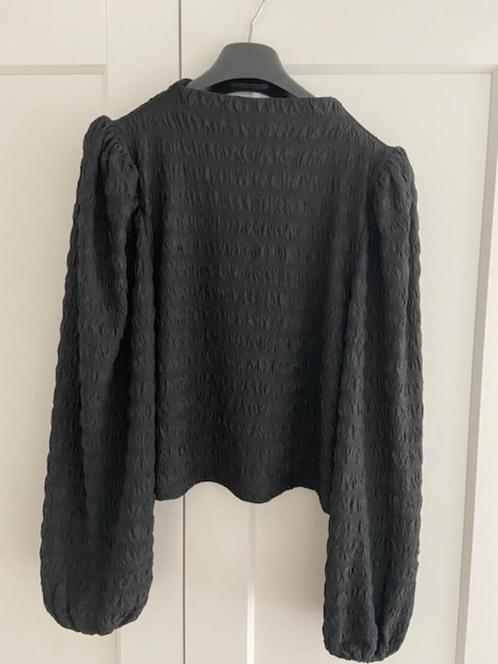 Top met ballonmouwen Costes (zwart), mt L (nieuw), Kleding | Dames, Tops, Nieuw, Zwart, Ophalen