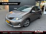 Toyota Auris Touring Sports 1.8 Hybrid Executive, Gebruikt, Zwart, Bruin, Leder en Stof