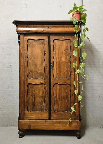 Antieke brocante eiken Biedermeier meidenkast vintage kast beschikbaar voor biedingen