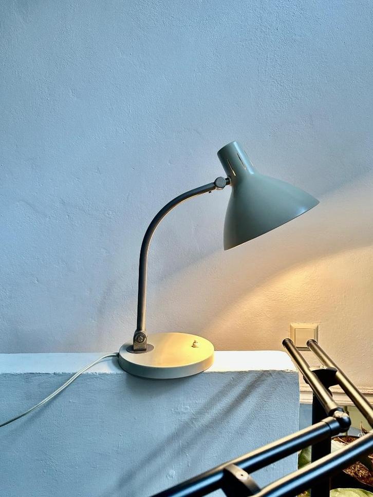 Vintage Dutch design Hala Zeist bureaulamp, Antiek en Kunst, Antiek | Lampen, Ophalen of Verzenden