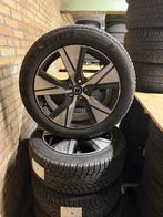 Winterwielset Volvo XC40 / Lynk & Co, Gebruikt, Banden en Velgen, Winterbanden, 235 mm