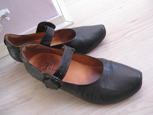 THINK elegante zwarte schoen met hakje maat 38 ,5, Kleding | Dames, Schoenen, Gedragen, Zwart, Ophalen of Verzenden