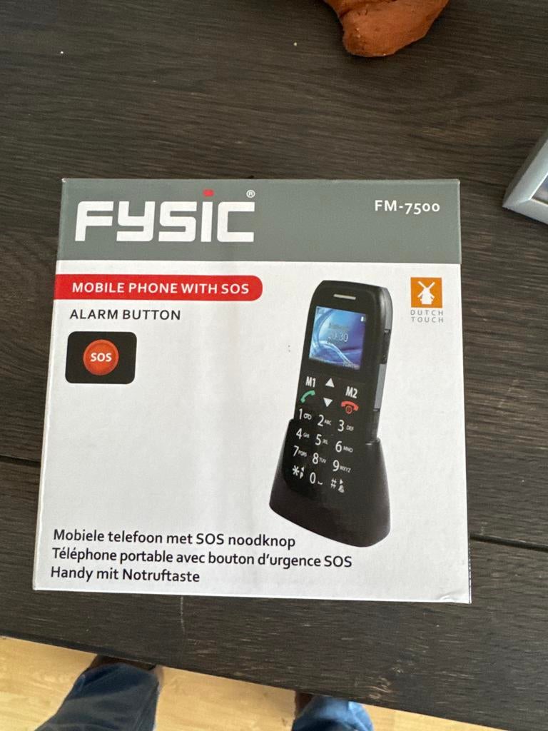Fysic FM-7500 Senioren Mobiele Telefoon - Nieuwstaat, Ophalen of Verzenden, Klassiek of Candybar, Zonder simlock, Zonder abonnement