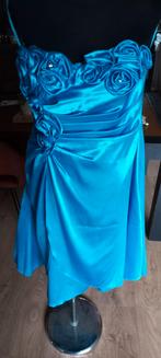 Glans stof jurkje met steentjes en petticoat M, Kleding | Dames, Gelegenheidskleding, Blauw, Ophalen of Verzenden, Zo goed als nieuw