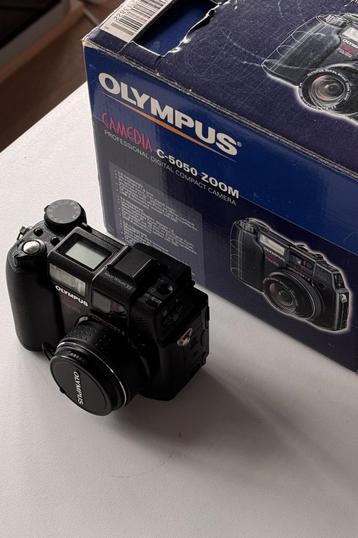 Olympus Camedia C-5050 Zoom (C 5050 Zoom) beschikbaar voor biedingen