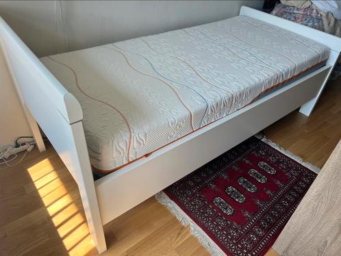 Hoog-laag bed, Huis en Inrichting, Slaapkamer | Bedden, Zo goed als nieuw, Eenpersoons, 90 cm, 200 cm, Hout, Wit, Verstelbaar