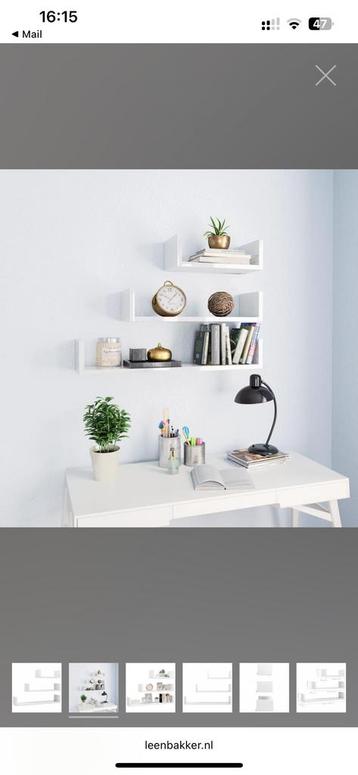 Set van 3 witte houten wandplankjes beschikbaar voor biedingen