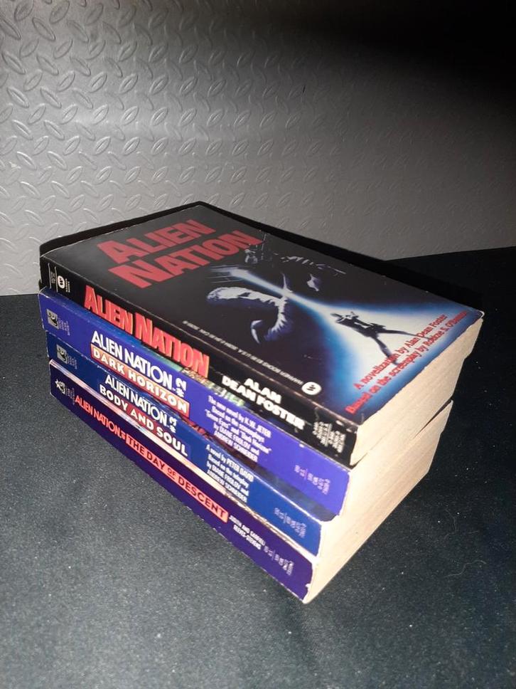 Alien Nation Boeken Set, Boeken, Taal | Engels, Zo goed als nieuw, Ophalen of Verzenden