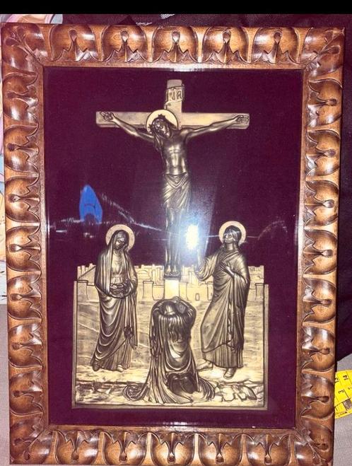 Crucifix achter glas zéér mooie uitvoering, Antiek en Kunst, Antiek | Religie, Ophalen of Verzenden