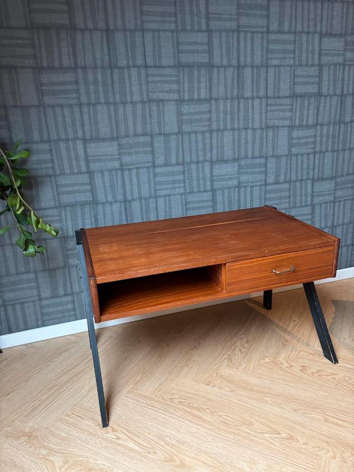 Vintage Mid-Century Kastje Doe een leuk bod en ik ben vlot!, Huis en Inrichting, Tafels | Salontafels, Zo goed als nieuw, Minder dan 50 cm