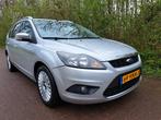 Ford Focus 1.6 Tdci Titanium/Clima/Cruise/Lmv/PDC/Trekhaak, Auto's, Ford, Origineel Nederlands, Te koop, Zilver of Grijs, 5 stoelen