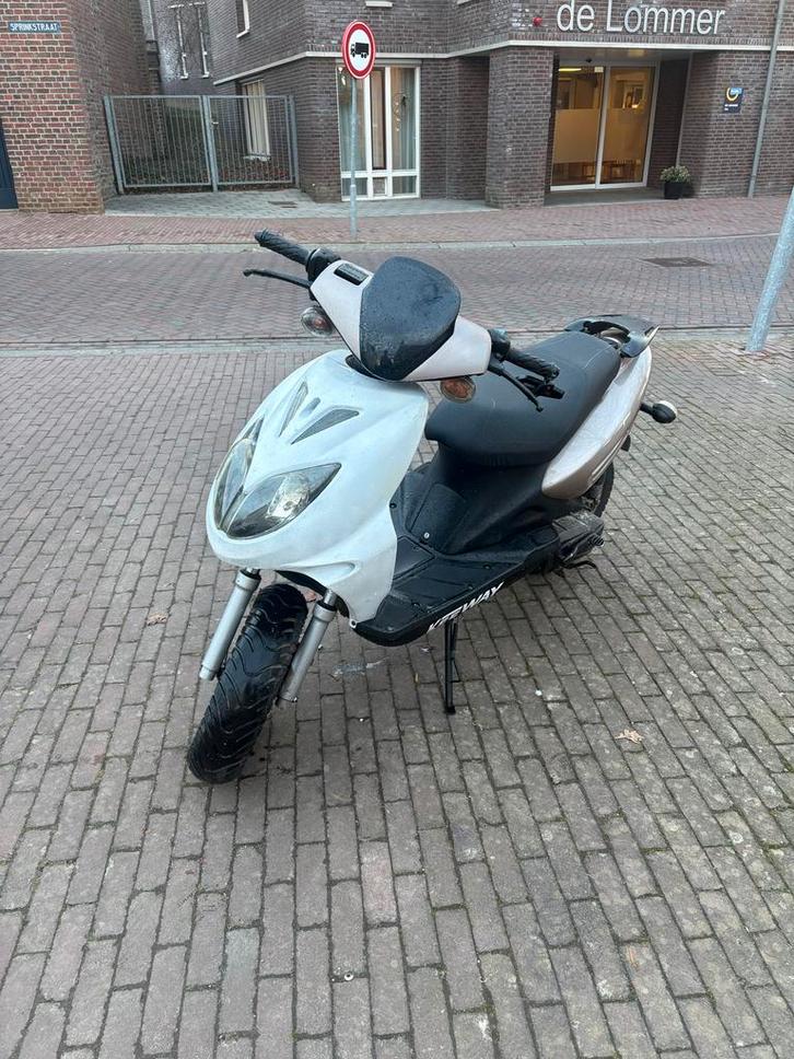 Keeway F-act 50 Scooter, Fietsen en Brommers, Scooters | Piaggio, Gebruikt, Overige modellen, Maximaal 45 km/u, Tweetakt, Ophalen