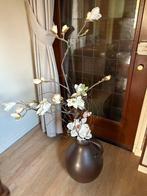 Kruik met magnolia takken van zijde, Huis en Inrichting, Ophalen, Zo goed als nieuw, Binnen