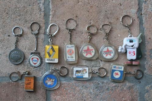 11 sleutelhangers 1960 shell, caltex, esso, mobiloil, gulf,., Verzamelen, Merken en Reclamevoorwerpen, Gebruikt, Gebruiksvoorwerp