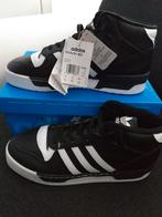 Sneakers van Adidas voor heren,  zwart-wit kleur,maat 44 2/3, Kleding | Heren, Schoenen, Ophalen of Verzenden, Nieuw, Wit