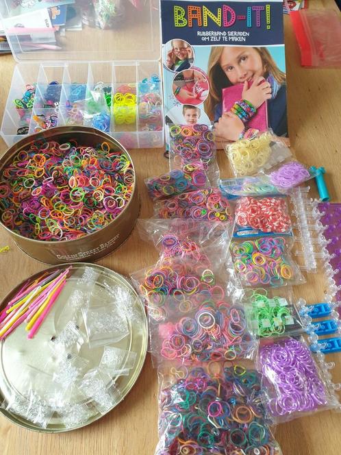 Heel veel Loom band_it alle kleuren, Hobby en Vrije tijd, Kralen en Sieraden maken, Zo goed als nieuw, Ophalen of Verzenden