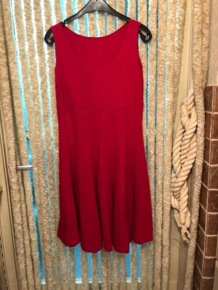 v) c47 boris rode jurk met zwarte stipjes maat 2 (l / xl), Kleding | Dames, Jurken, Zo goed als nieuw, Maat 46/48 (XL) of groter