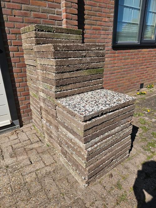 Authentieke Tuintegels GRATIS nog 22!, Tuin en Terras, Tegels en Klinkers, Gebruikt, Terrastegels, Beton, 10 m² of meer, Ophalen