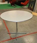 Fritz Hansen Eettafel o 70cm, Ophalen, 50 tot 100 cm, Zo goed als nieuw, 150 tot 200 cm