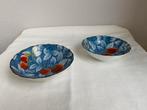 Twee Chinese aardbeienschaaltjes in perfecte staat, Huis en Inrichting, Porselein of Keramiek, Schaal, Rond, Ophalen of Verzenden