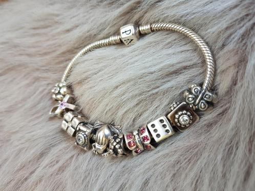 Eerste generatie Pandora armband met 10 bedels, Sieraden, Tassen en Uiterlijk, Armbanden, Gebruikt, Zilver, Roze, Met bedels of kralen