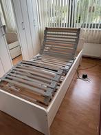 Ikea - Elektrische lattenbodem (nieuwstaat!), Huis en Inrichting, Slaapkamer | Bedden, Ophalen, 90 cm, Eenpersoons, Wit