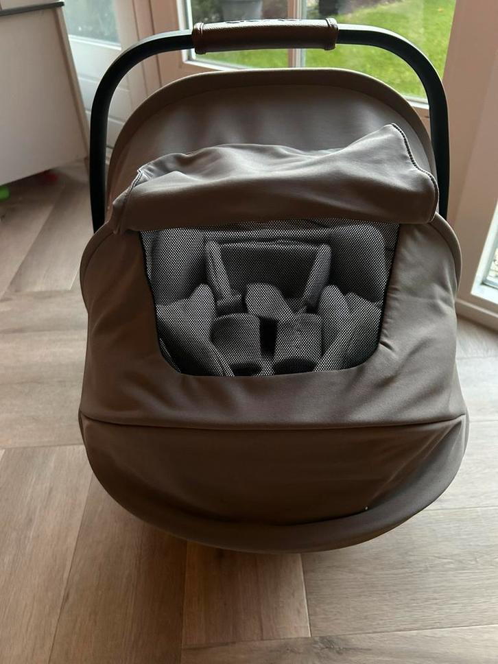 Nuna Arra Next autostoel, Kinderen en Baby's, Autostoeltjes, Zo goed als nieuw, Overige merken, 0 t/m 13 kg, Isofix, Slaapstand