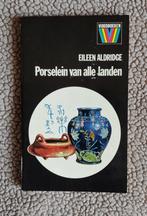 PORCELEIN van alle landen  1970, Antiek en Kunst, Antiek | Porselein, Ophalen of Verzenden