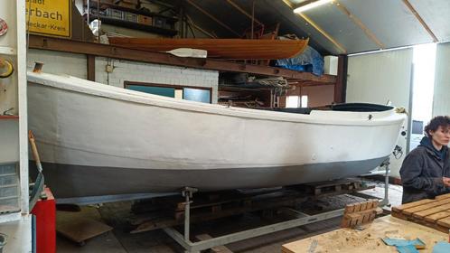 Casco geklonken stalen sloep, Watersport en Boten, Sloepen, Gebruikt, 6 meter of meer, Binnenboordmotor, Diesel, Staal, Ophalen