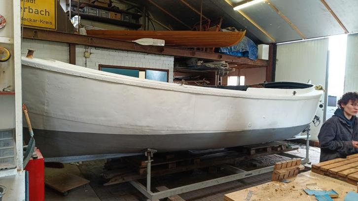 Casco geklonken stalen sloep, Watersport en Boten, Sloepen, Gebruikt, 6 meter of meer, Binnenboordmotor, Diesel, Staal, Ophalen