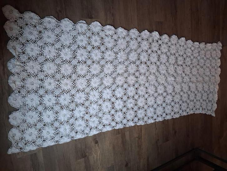 Bed sprei, Antiek en Kunst, Antiek | Kleden en Textiel, Ophalen of Verzenden