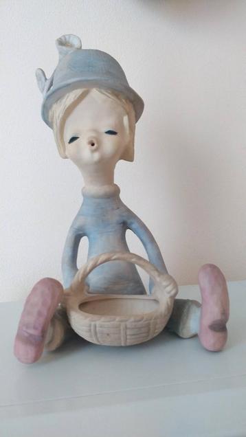 Japans uctci aardewerk  sierlijk vintage pop figuurtje beschikbaar voor biedingen