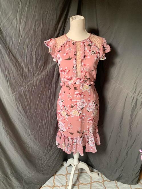 NIEUW oudroze jurk met kant en vlindermouwtje, Kleding | Dames, Jurken, Nieuw, Maat 36 (S), Roze, Ophalen of Verzenden