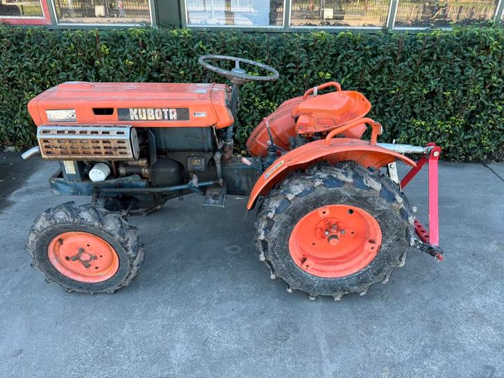 Kubota B7000, Zakelijke goederen, Agrarisch | Tractoren, tot 2500, Overige merken, tot 80 Pk, Gebruikt, Ophalen of Verzenden